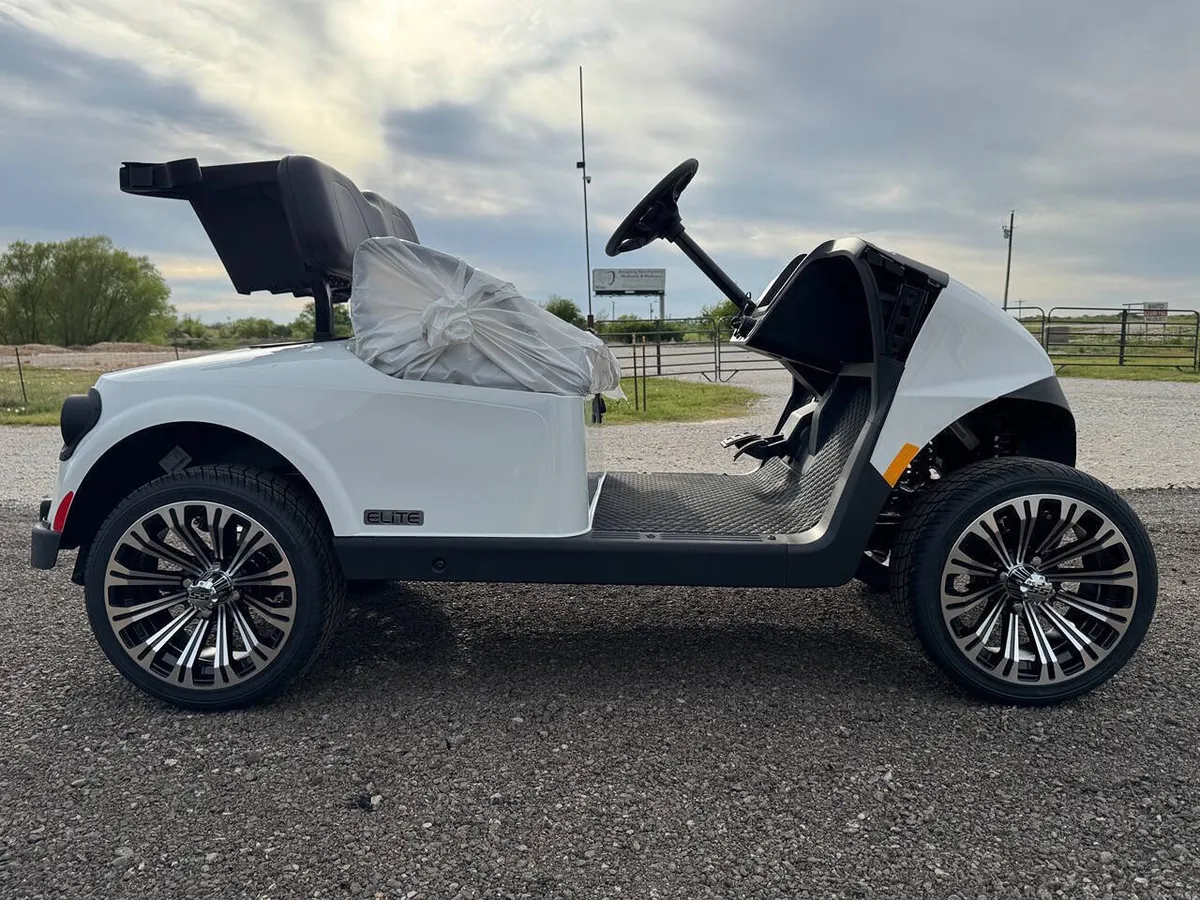 2026 E-Z-GO RXV ELiTE Lithium photo 9