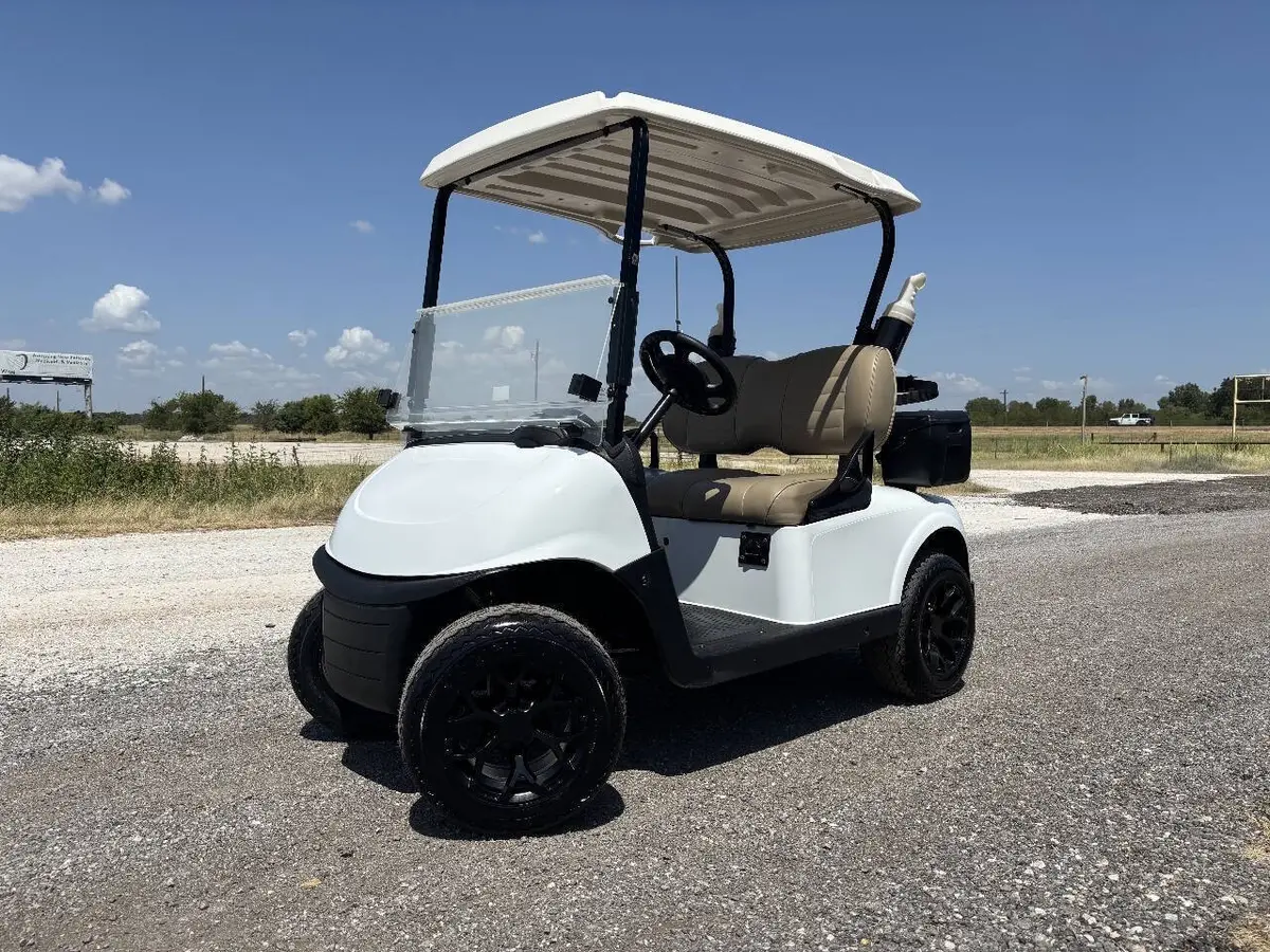 2023 E-Z-GO RXV ELiTE Lithium photo 1