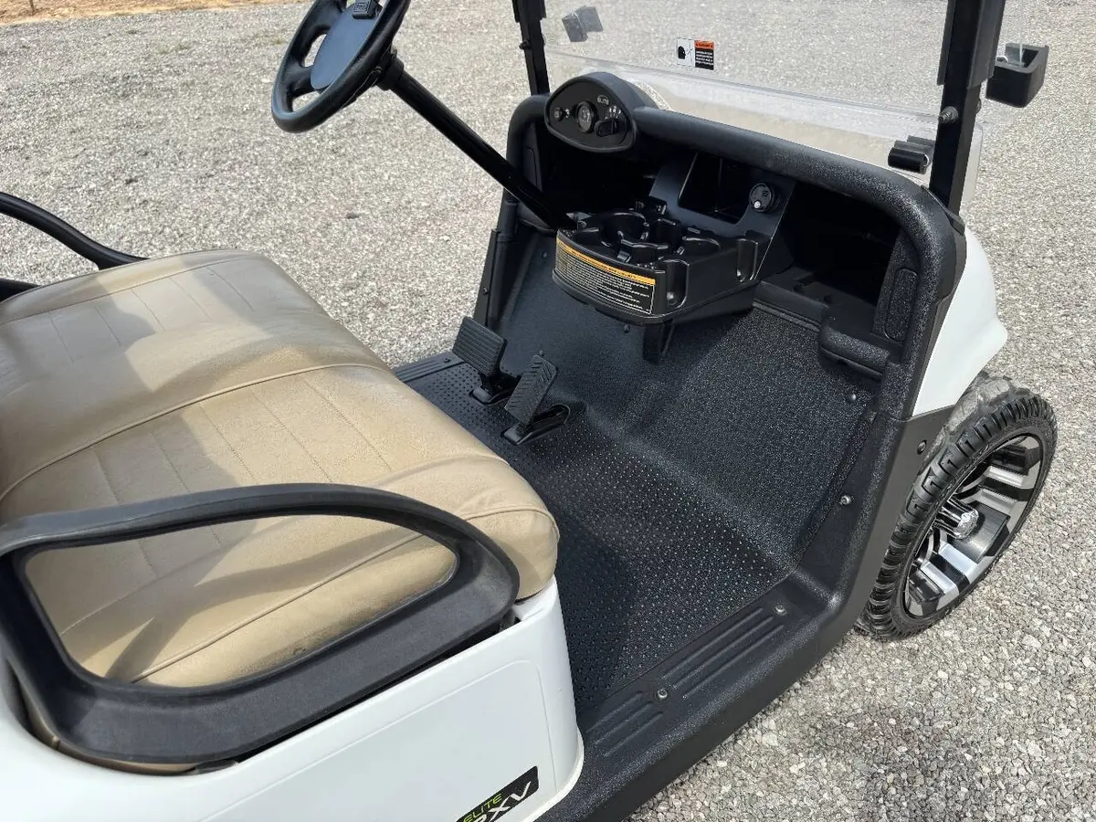 2020 E-Z-GO RXV ELiTE Lithium photo 11