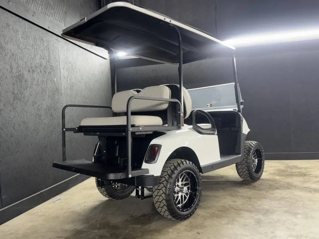 2022 E-Z-GO Freedom ELiTE Lithium photo 3