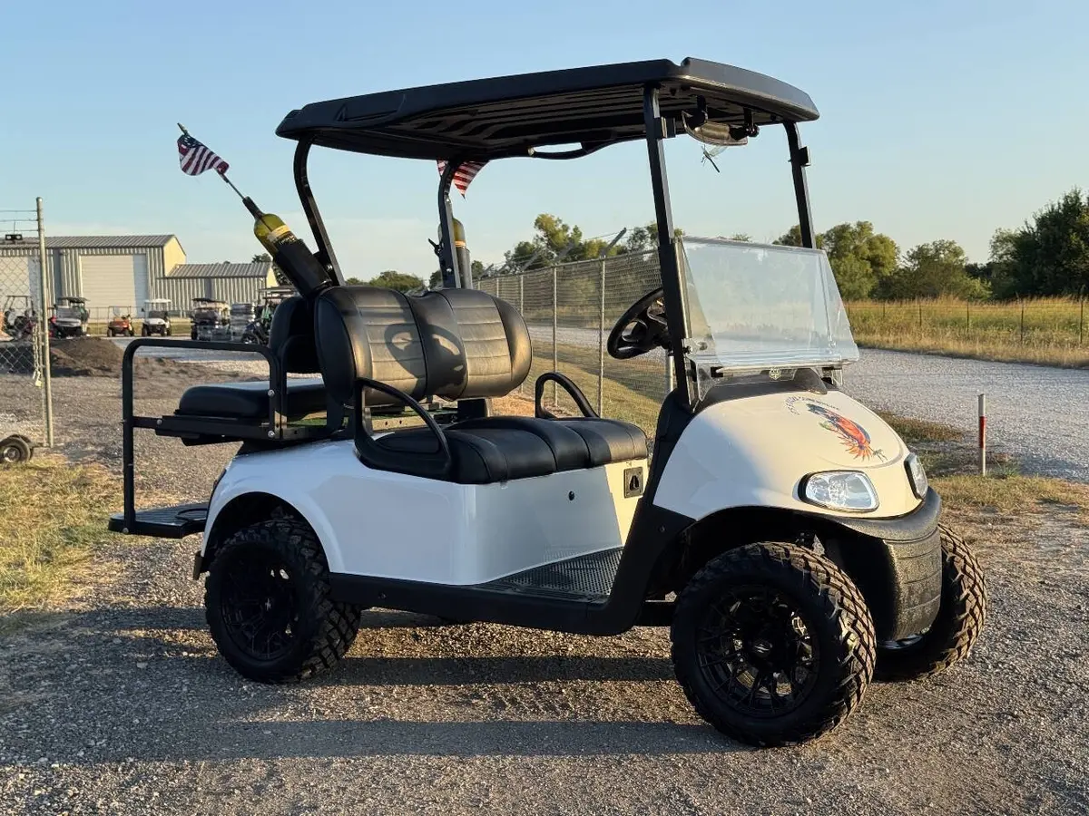 2023 E-Z-GO RXV ELiTE Lithium photo 5