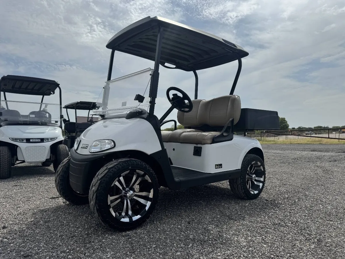 2020 E-Z-GO RXV ELiTE Lithium photo 2