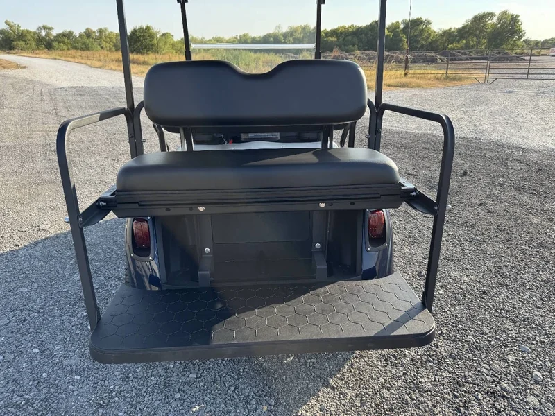 2021 E-Z-GO RXV ELiTE Lithium photo 3