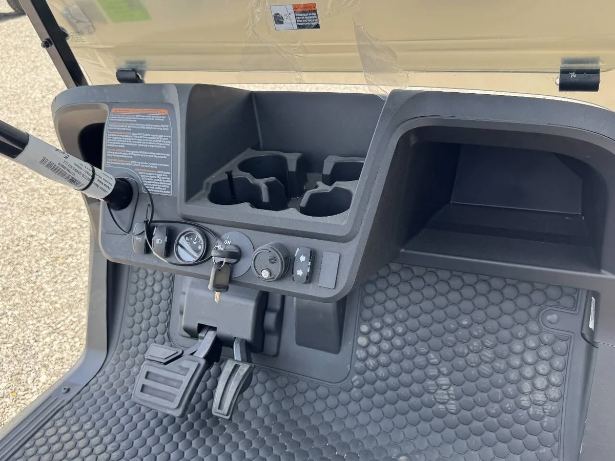 2027 E-Z-GO RXV Cargo Bed photo 8