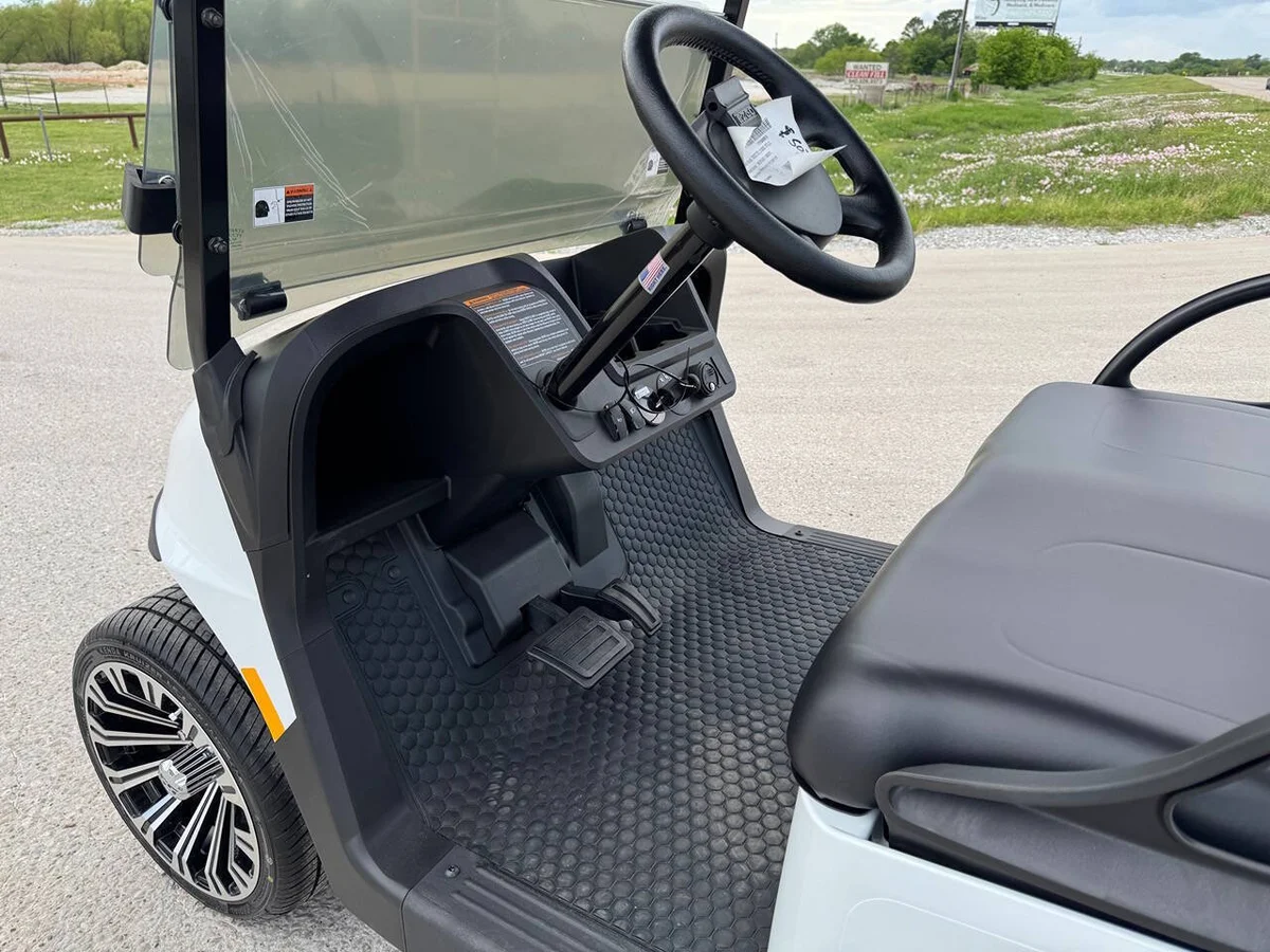 2026 E-Z-GO RXV ELiTE Lithium photo 15