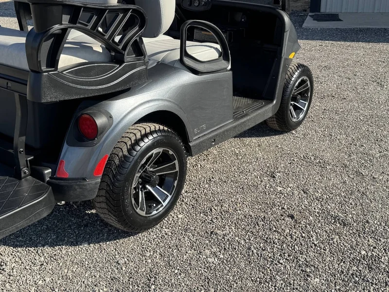 2023 E-Z-GO Freedom ELiTE Lithium photo 8