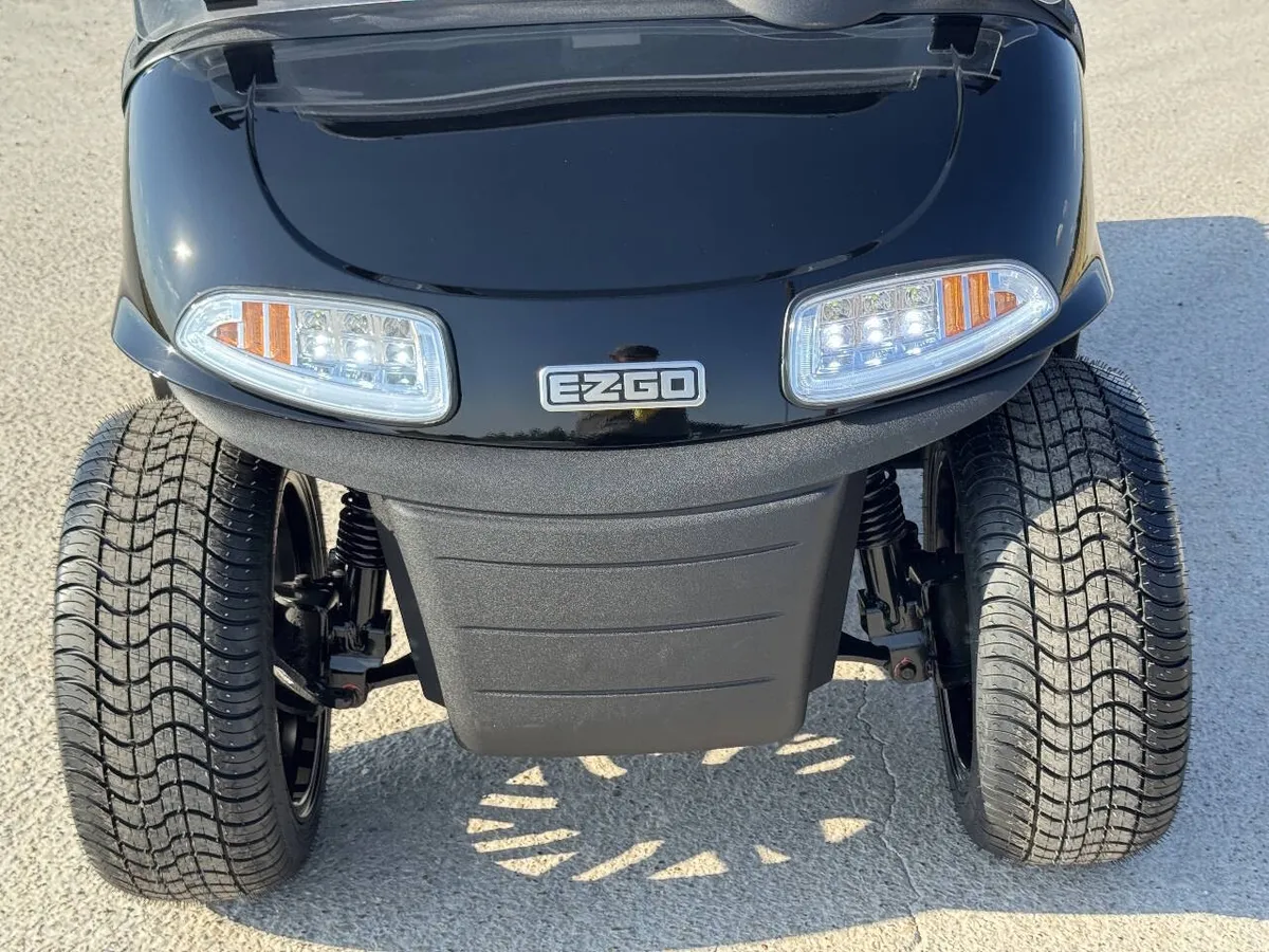 2021 E-Z-GO RXV ELiTE Lithium photo 9