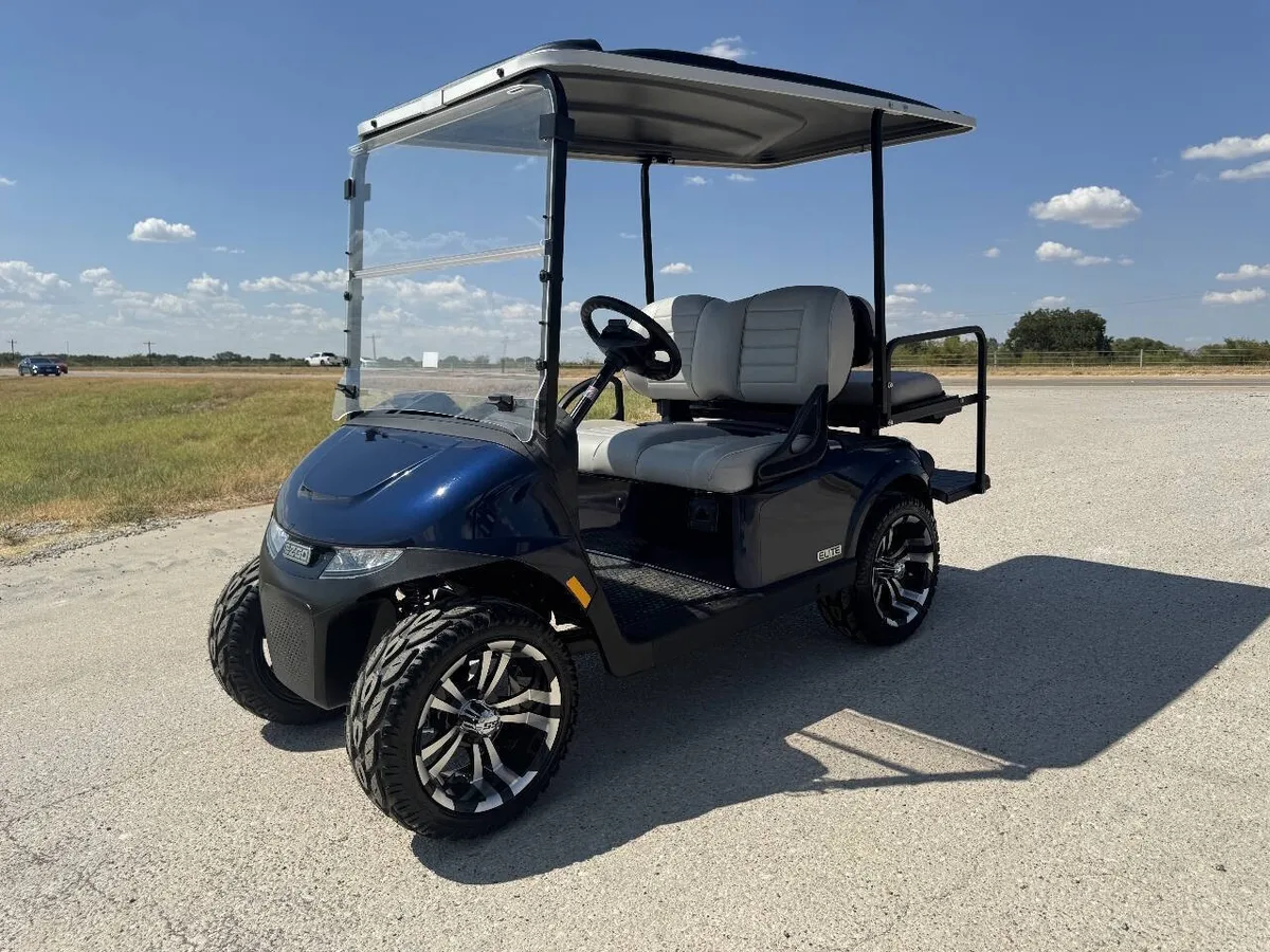 2025 E-Z-GO RXV ELiTE Lithium photo 8