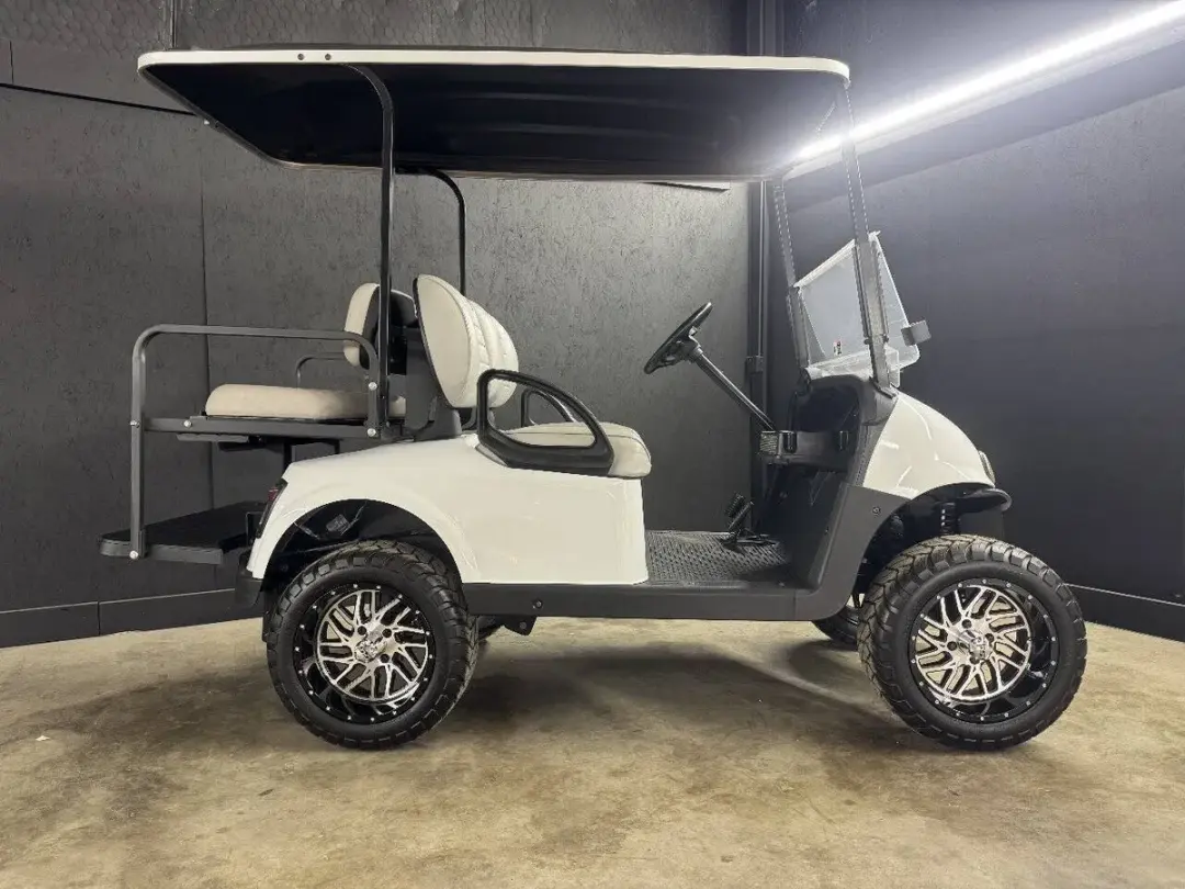 2022 E-Z-GO Freedom ELiTE Lithium photo 2