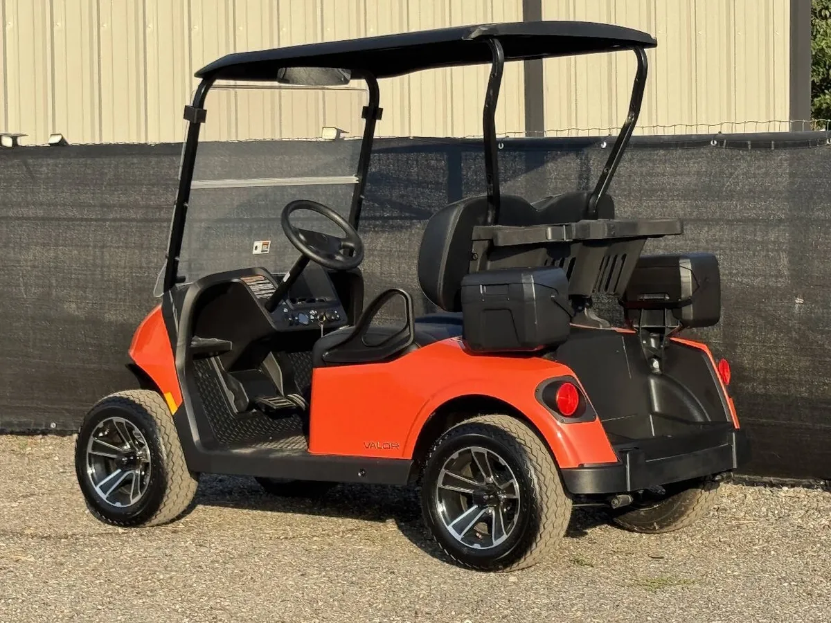 2025 E-Z-GO RXV ELiTE Lithium photo 5