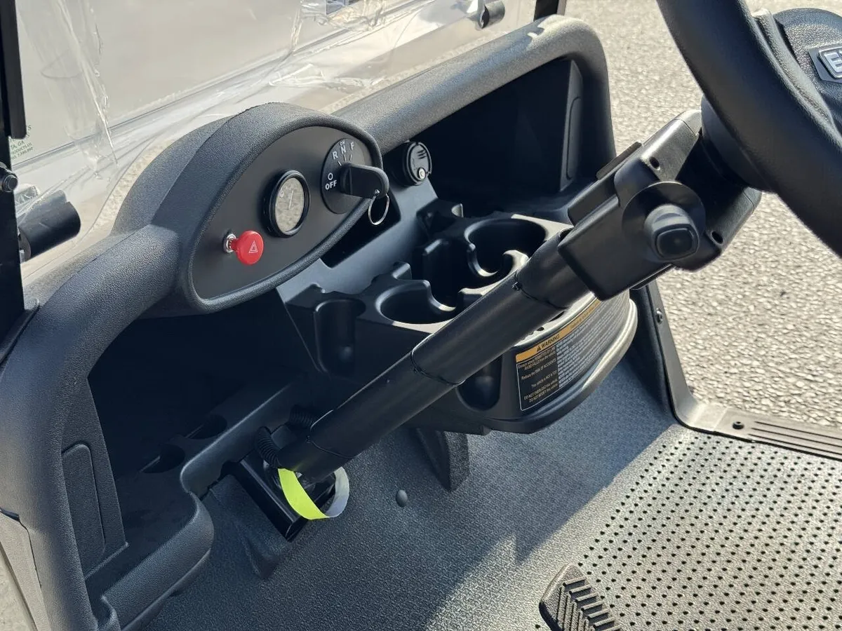 2021 E-Z-GO RXV ELiTE Lithium photo 7