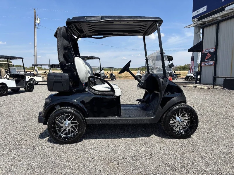 2025 E-Z-GO Freedom ELiTE Lithium photo 5