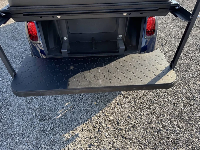 2021 E-Z-GO RXV ELiTE Lithium photo 4