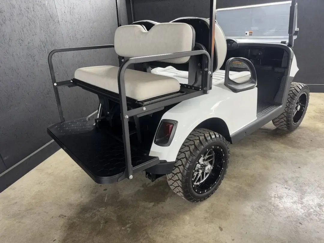 2022 E-Z-GO Freedom ELiTE Lithium photo 4