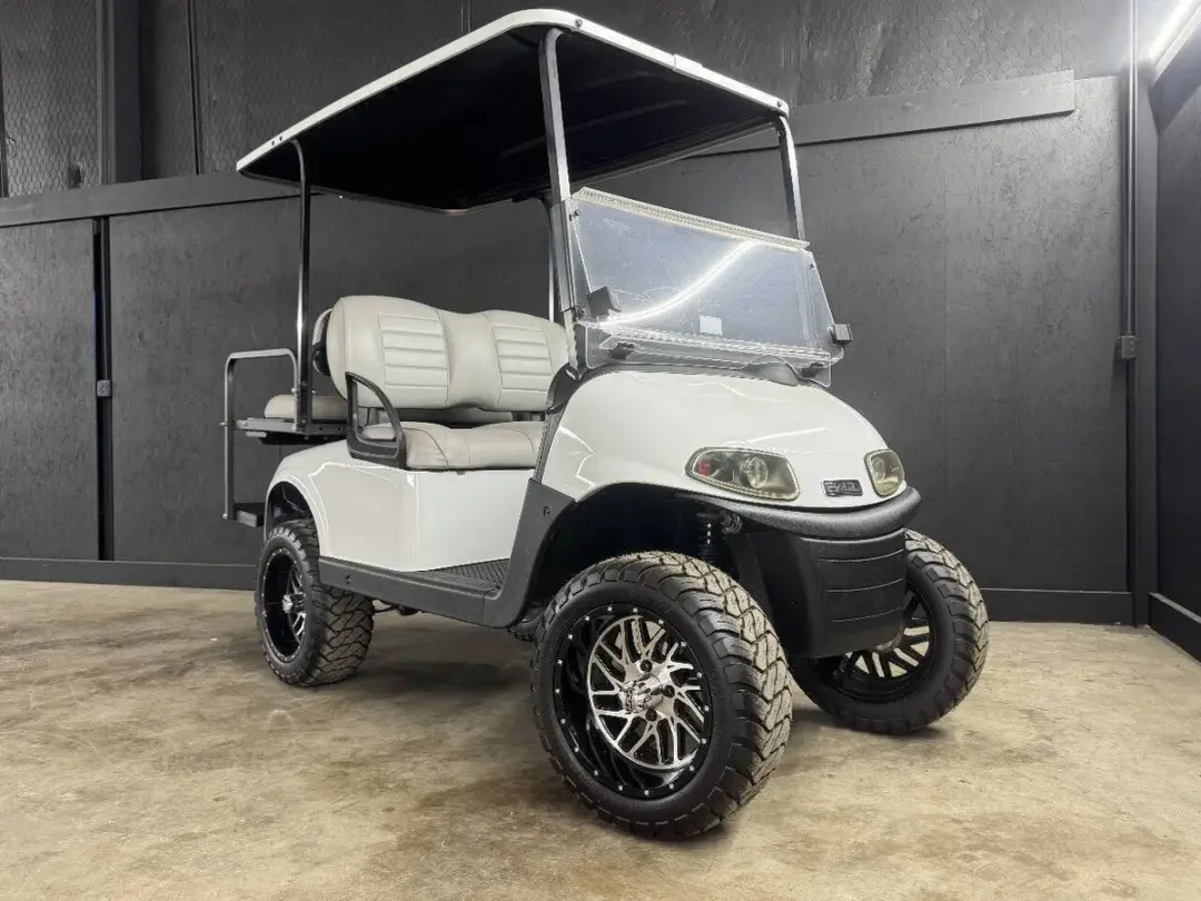 2022 E-Z-GO Freedom ELiTE Lithium photo 1