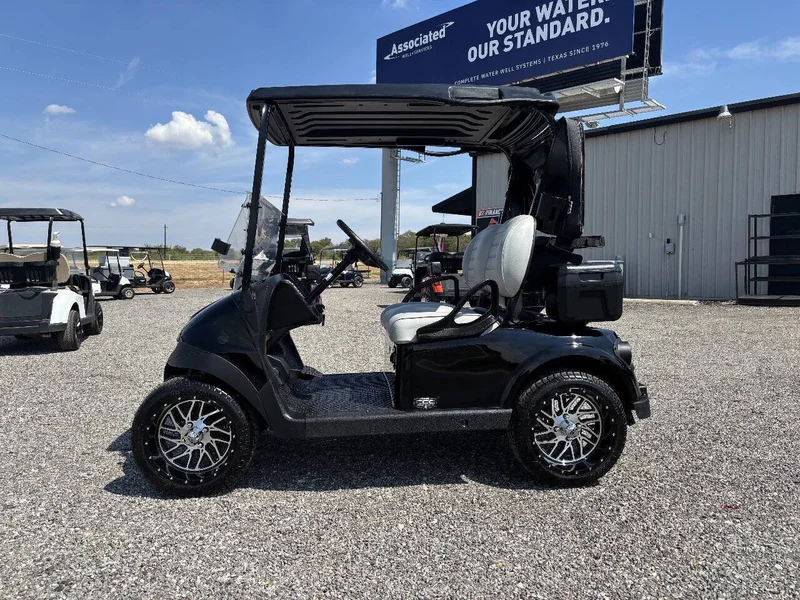 2025 E-Z-GO Freedom ELiTE Lithium photo 2