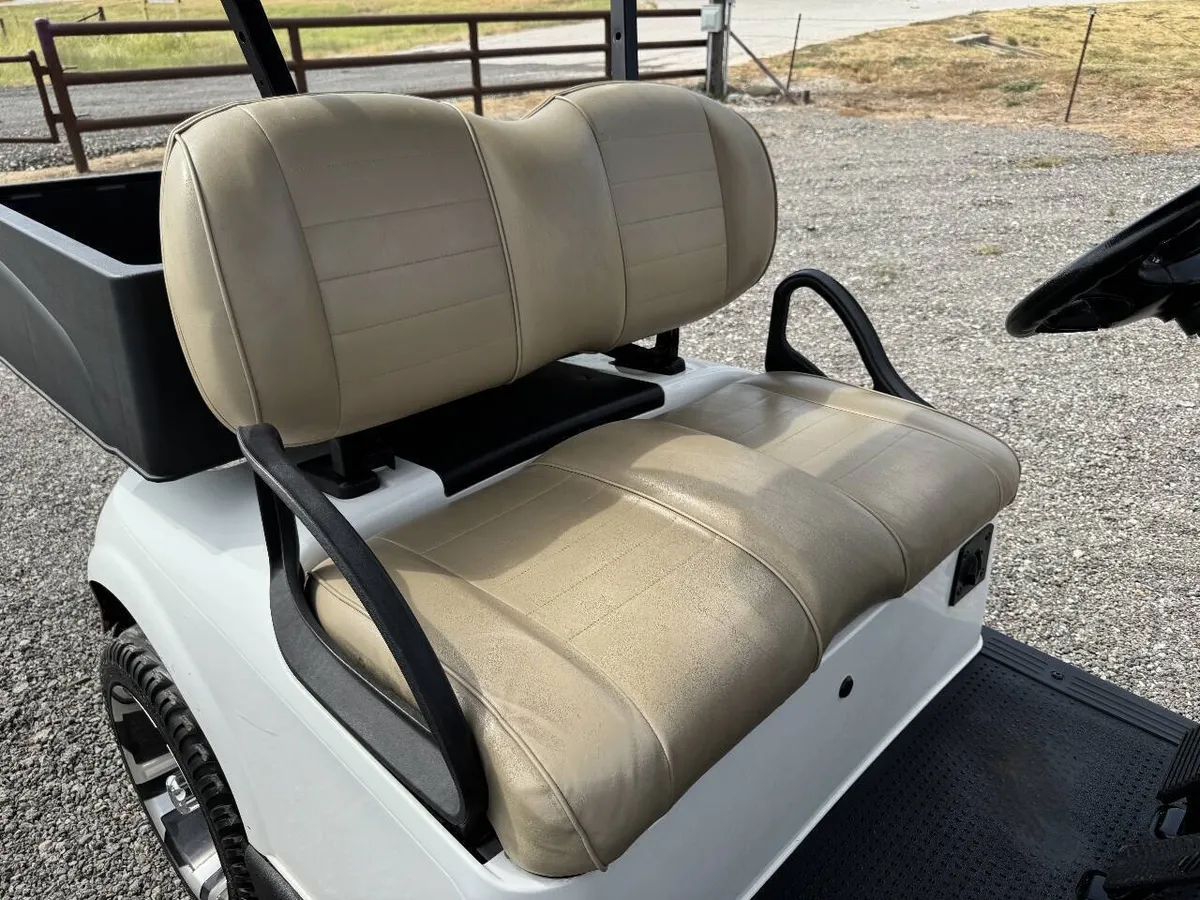 2020 E-Z-GO RXV ELiTE Lithium photo 9
