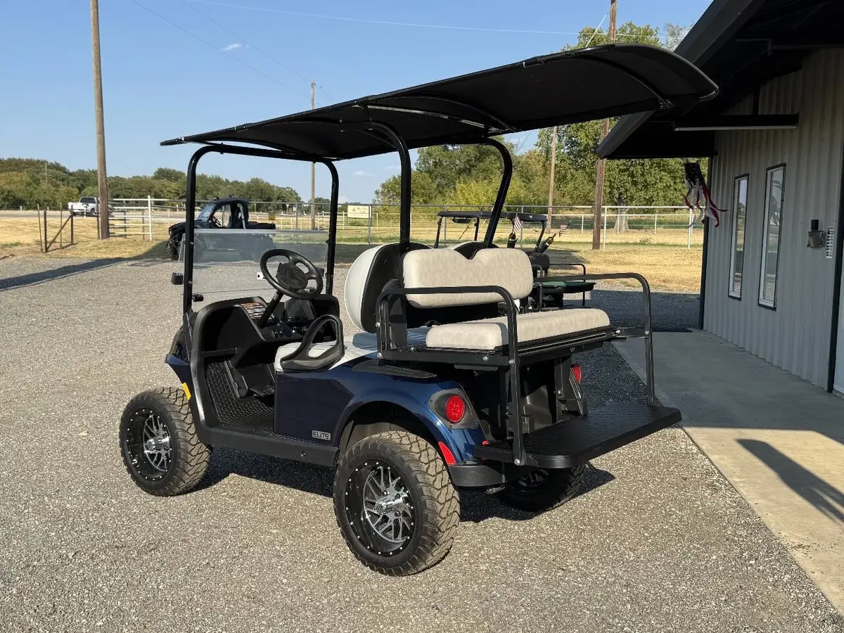 2025 E-Z-GO RXV ELiTE Lithium photo 8