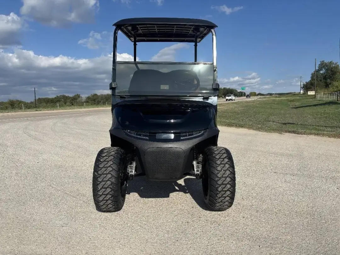 2024 E-Z-GO RXV ELiTE Lithium photo 9