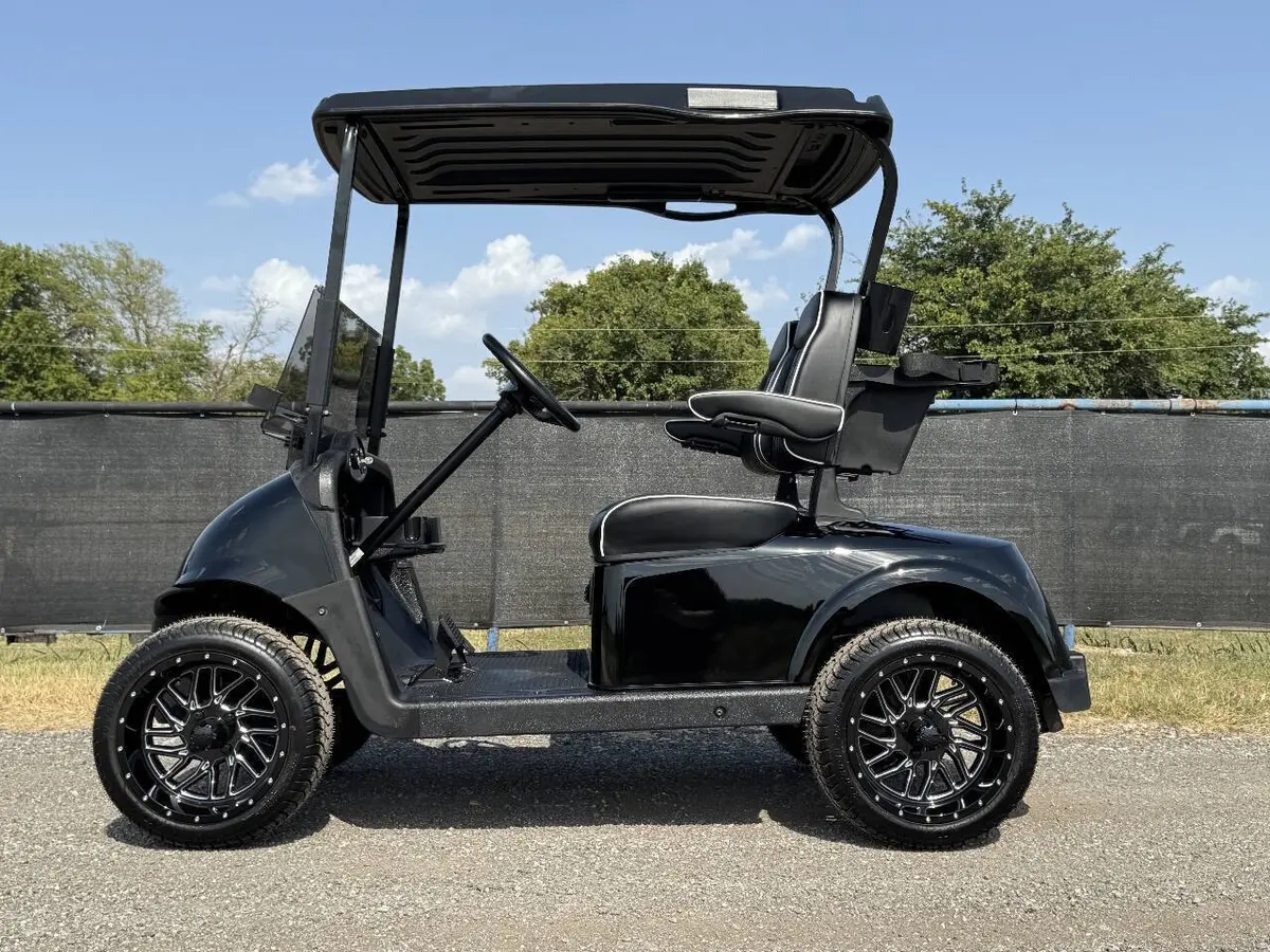 2020 E-Z-GO RXV ELiTE Lithium photo 4