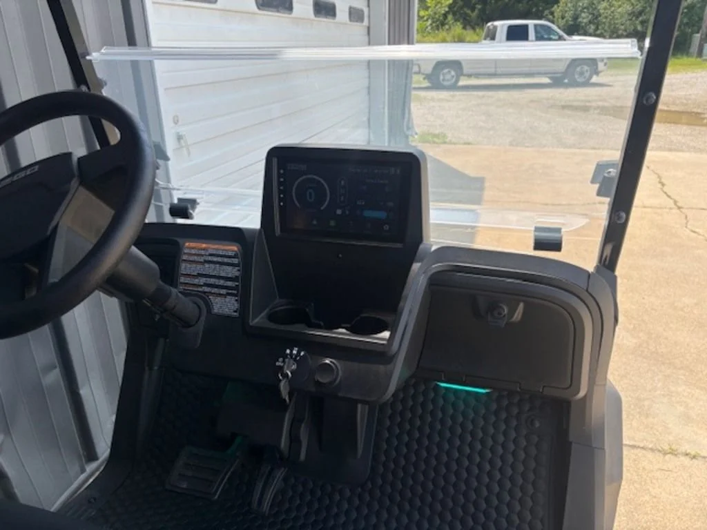 2026 E-Z-GO RXV ELiTE Lithium photo 8