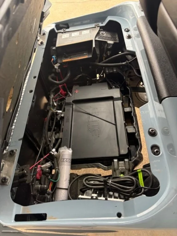 2026 E-Z-GO RXV ELiTE Lithium photo 7