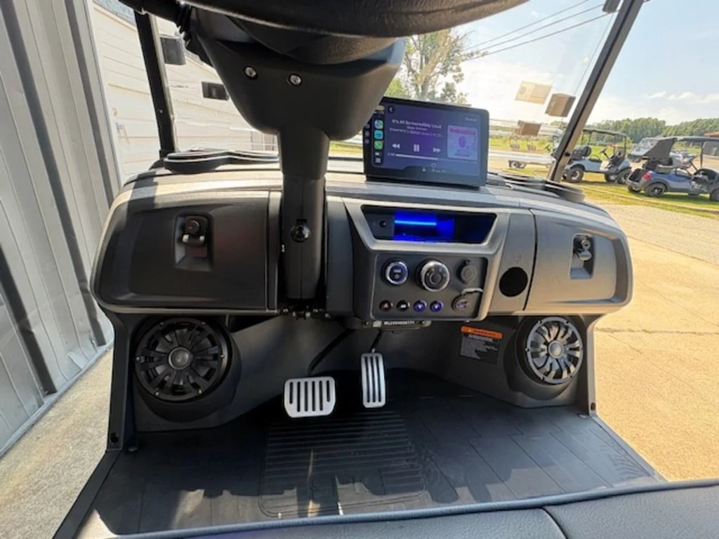 2026 Epic Carts E40FX photo 6