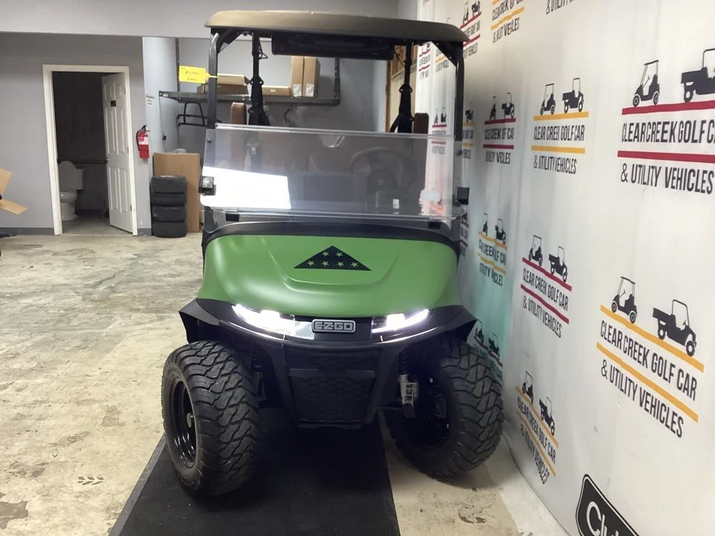 2026 E-Z-GO RXV ELiTE Lithium photo 3