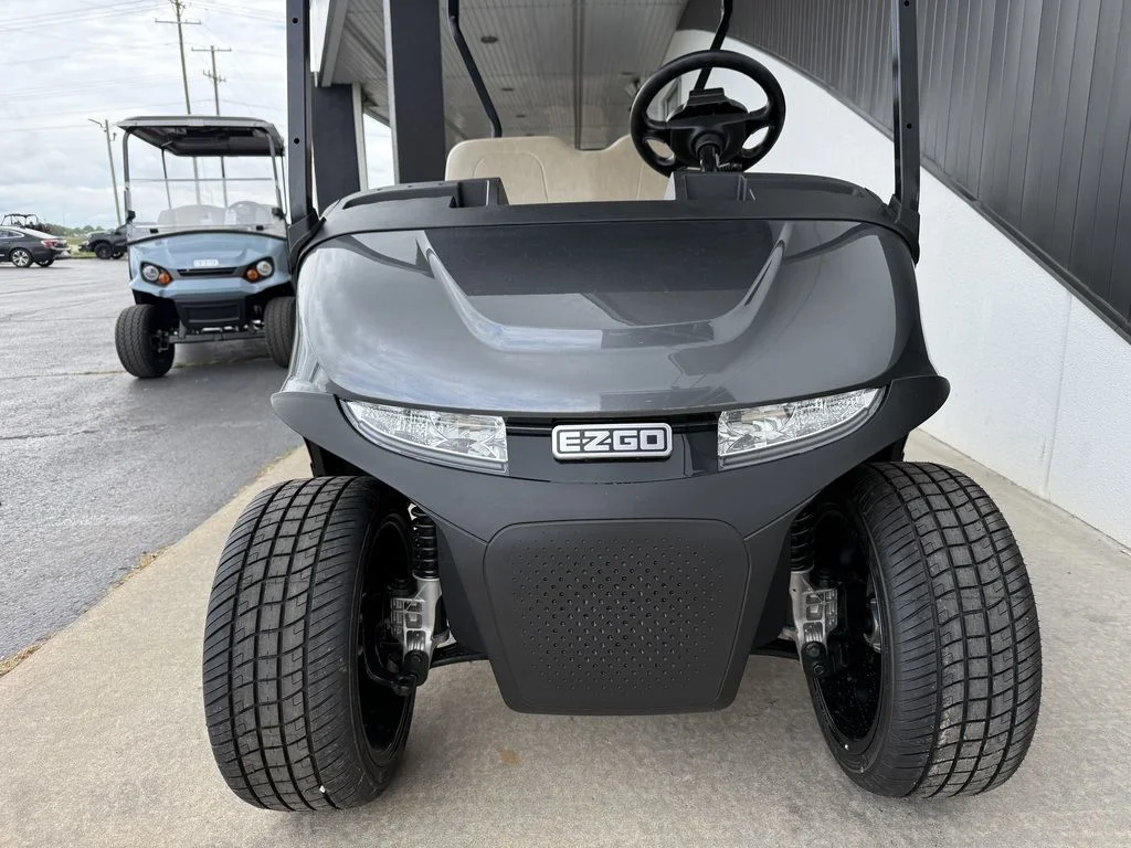 2025 E-Z-GO Freedom photo 3