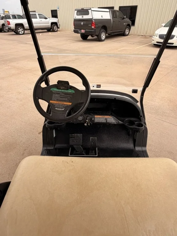 2019 Club Car Tempo photo 3