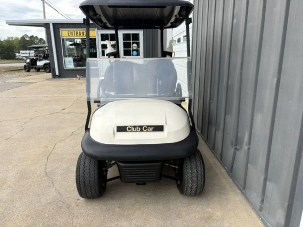 2017 Club Car Precedent photo 3