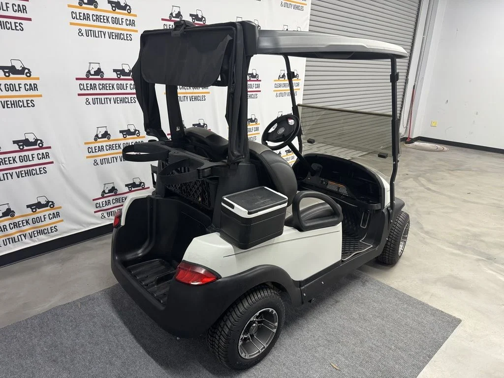 2019 Club Car Precedent Electric photo 3
