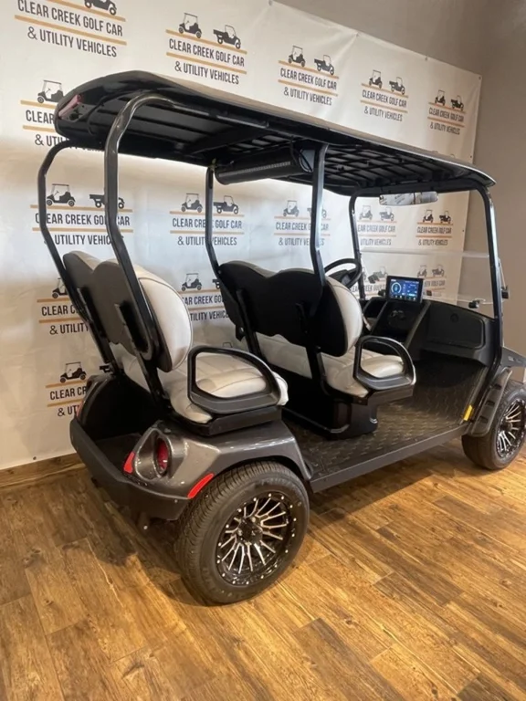 2026 E-Z-GO Liberty ELiTE Lithium photo 3