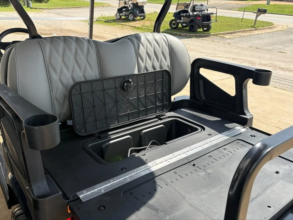 2026 E-Z-GO RXV ELiTE Lithium photo 10