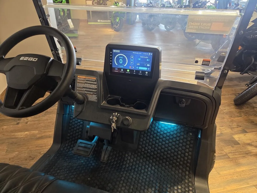 2026 E-Z-GO RXV photo 5