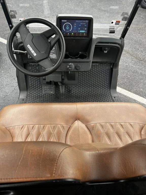 2026 E-Z-GO RXV ELiTE Lithium photo 5