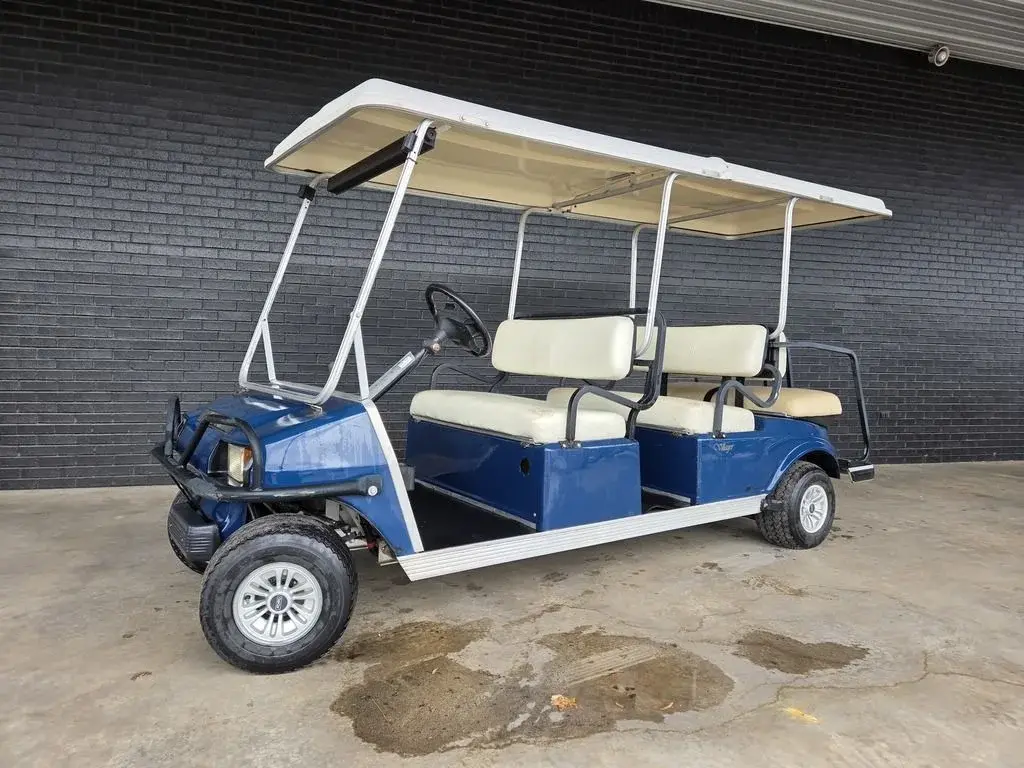 2018 Club Car Villager photo 5