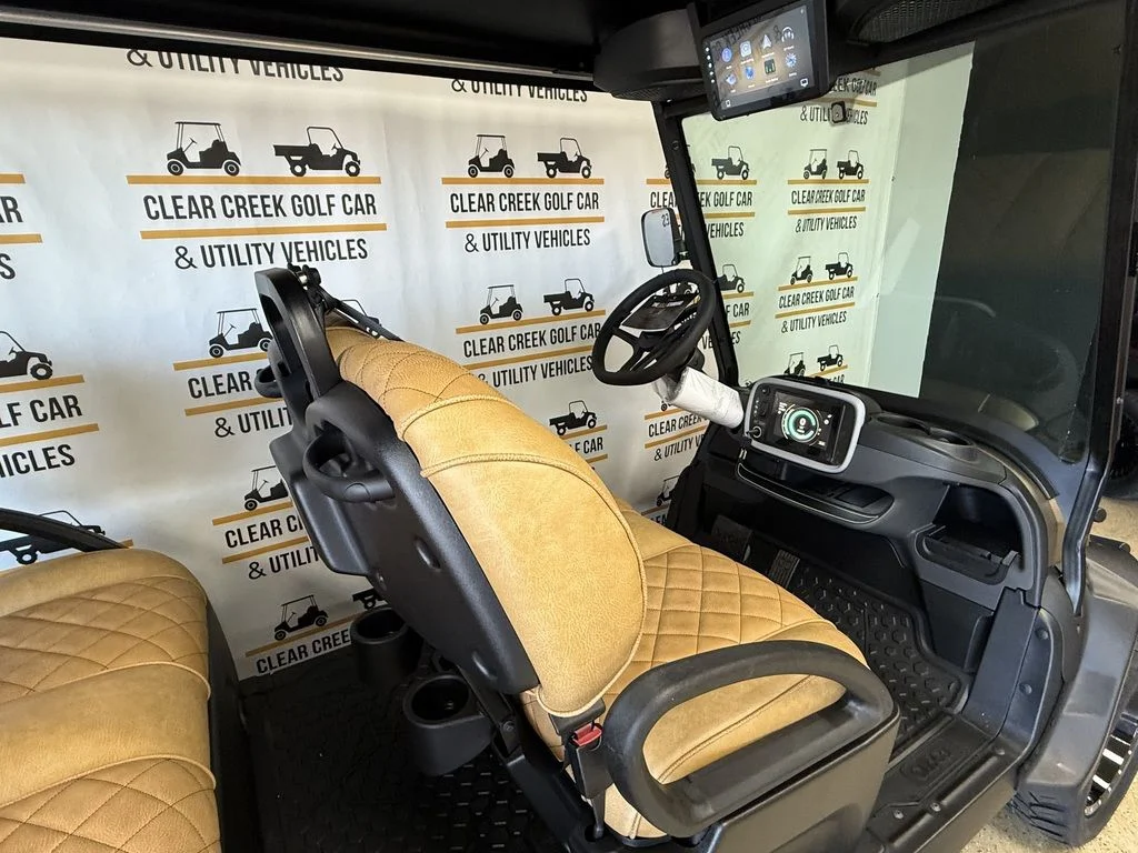 2027 Club Car Onward photo 4