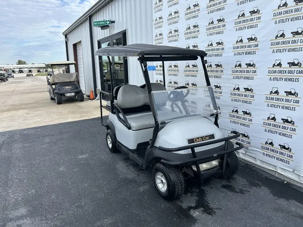 2015 Club Car Precedent photo 1