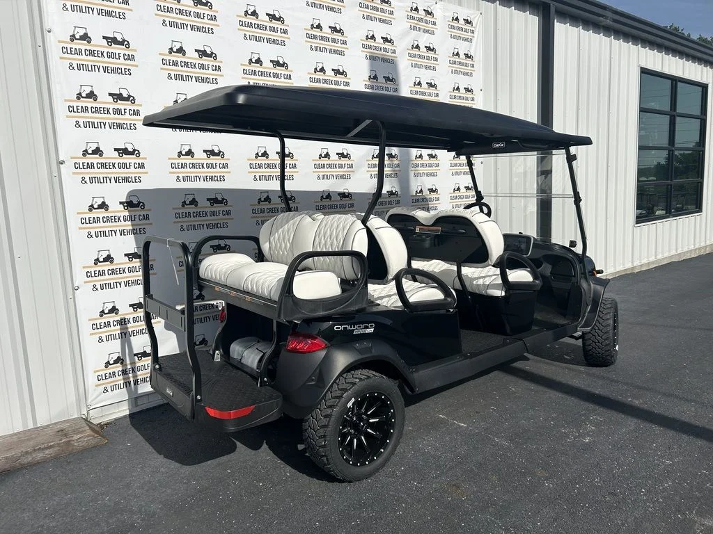 2027 Club Car Onward 6 Passenger photo 3