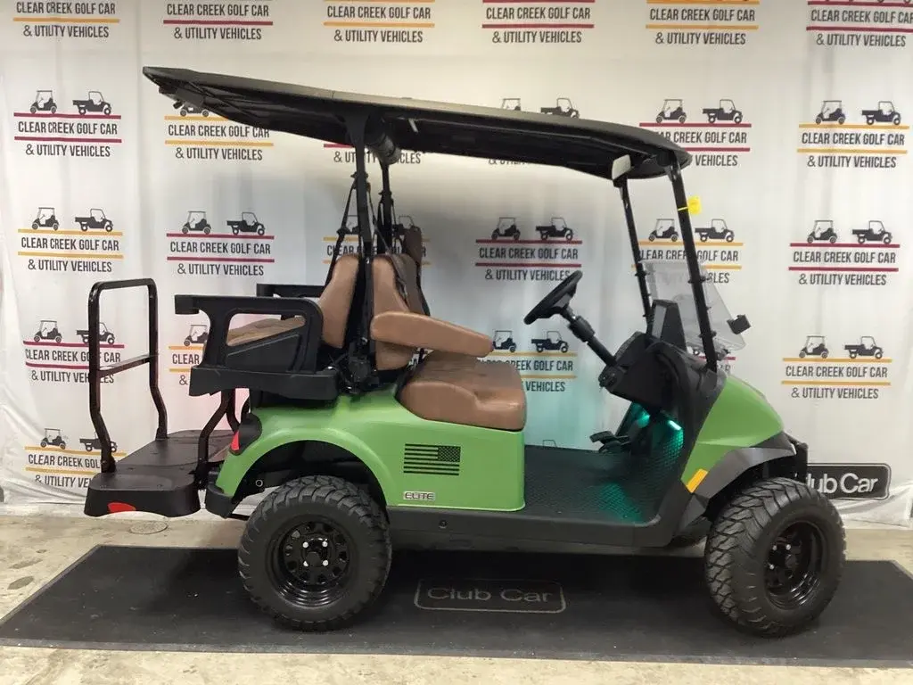 2026 E-Z-GO RXV ELiTE Lithium photo 1