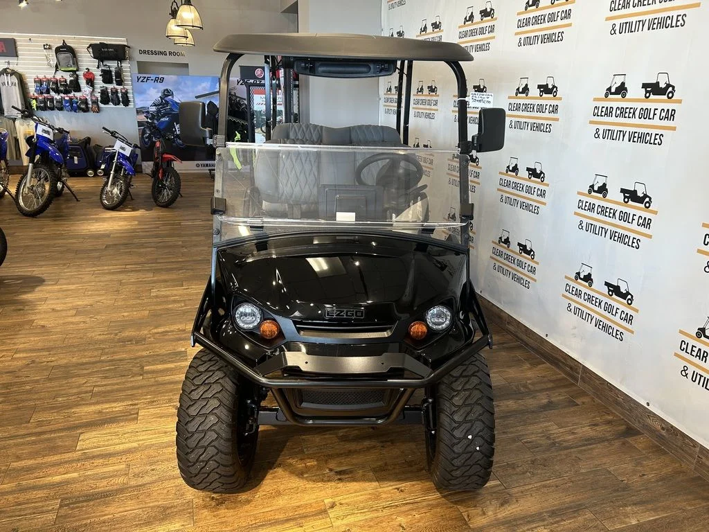 2026 E-Z-GO Liberty photo 3