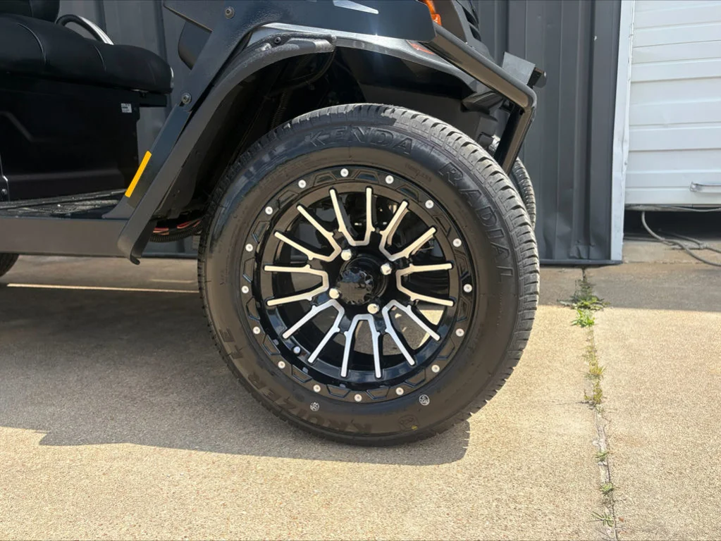 2026 E-Z-GO Liberty ELiTE Lithium photo 5