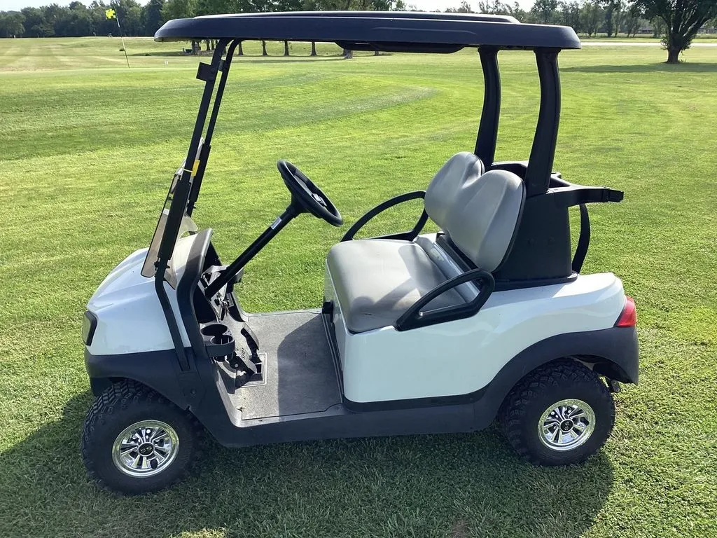 2021 Club Car Tempo Gas photo 2