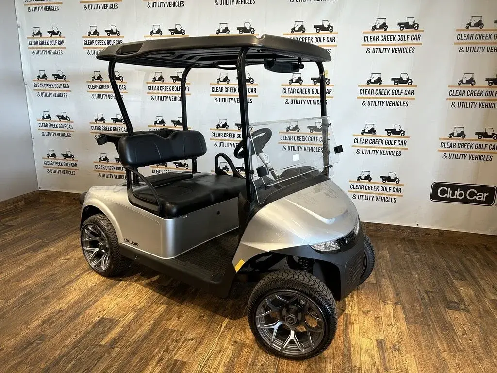 2026 E-Z-GO RXV 2 Valor S + 48V Platinum photo 1