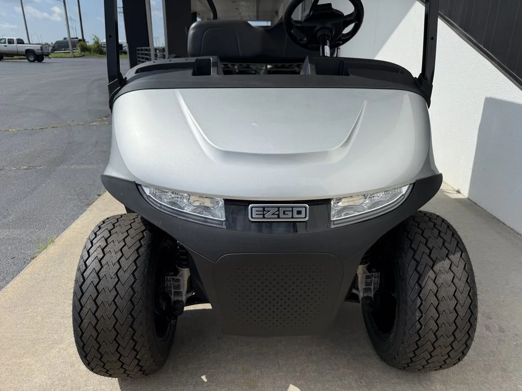 2025 E-Z-GO Freedom photo 3