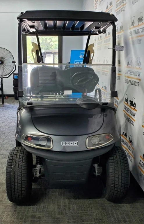 2023 E-Z-GO RXV photo 8