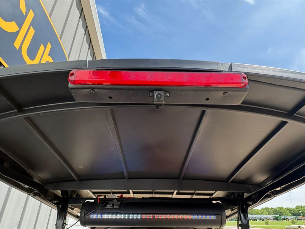 2026 E-Z-GO RXV ELiTE Lithium photo 9