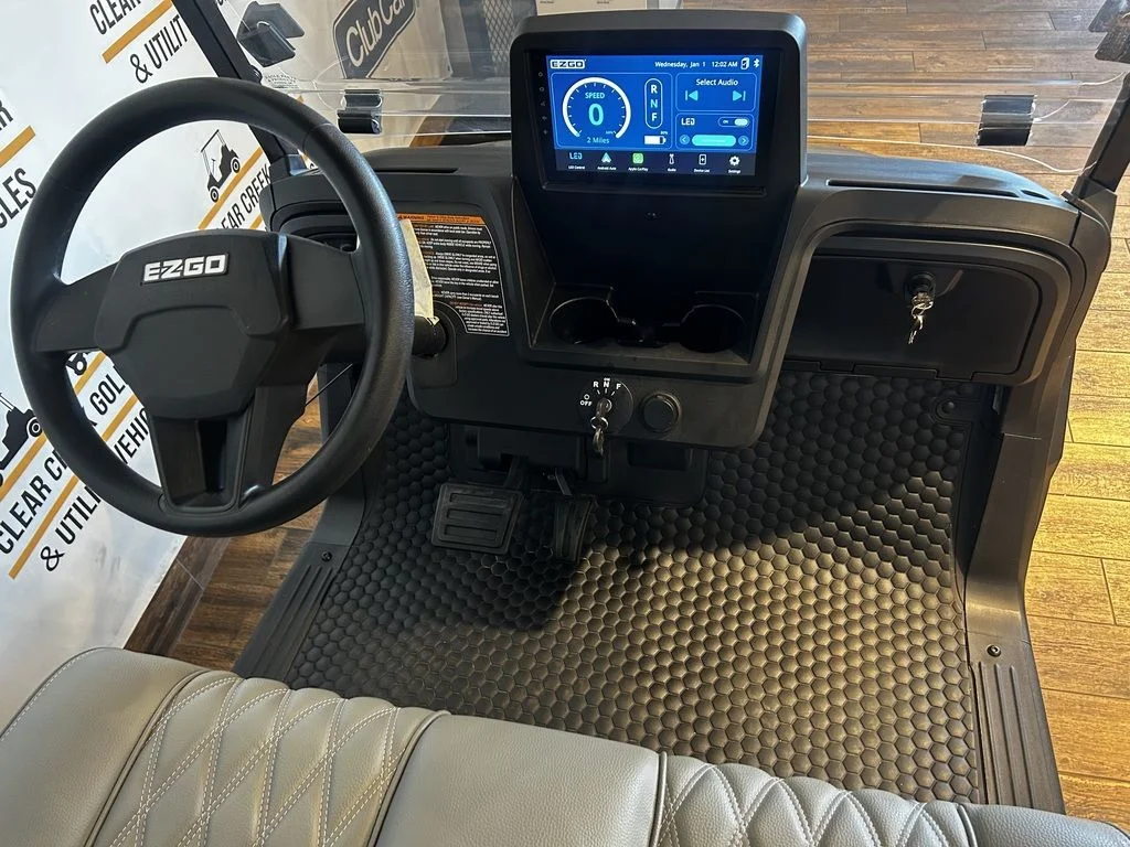 2026 E-Z-GO RXV ELiTE Lithium photo 6