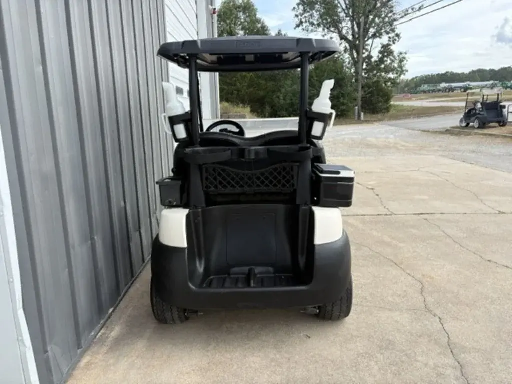 2017 Club Car Precedent photo 4